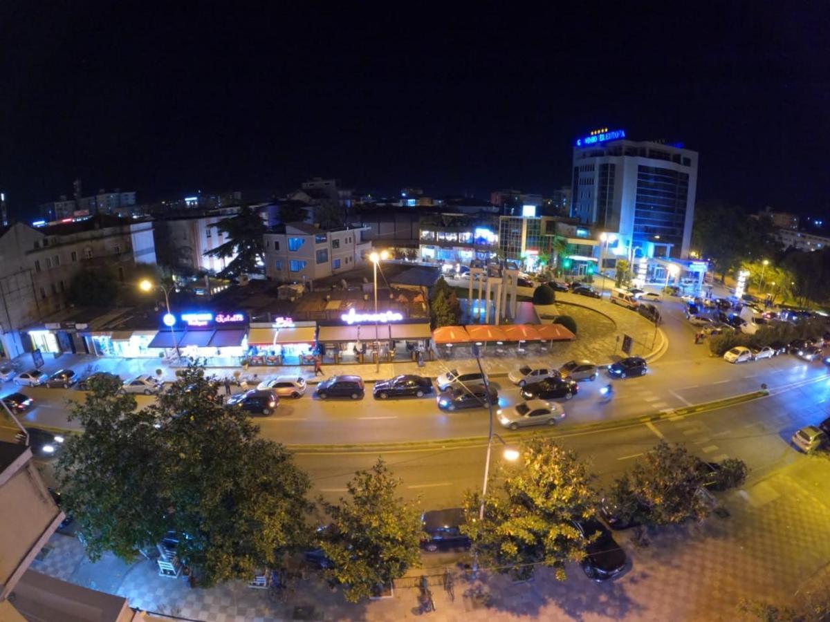 Central Hostel Shkodër エクステリア 写真